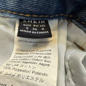 Casual relaxed fit washed wide leg jean